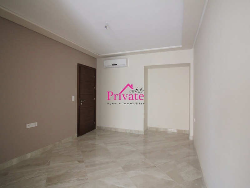 Location,Appartement 138 m² NEJMA,Tanger,Ref: LA623 3 Bedrooms Bedrooms,2 BathroomsBathrooms,Appartement,NEJMA,2008