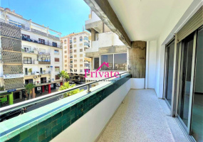 Location,Appartement 143 m² BOULEVARD,Tanger,Ref: LA699 3 Bedrooms Bedrooms,1 BathroomBathrooms,Appartement,BOULEVARD,2141