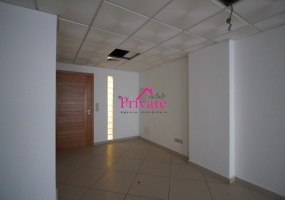 Location,Bureau 50 m² ,Tanger,Ref: LA343 1 Bedroom Bedrooms,1 Room Rooms,1 BathroomBathrooms,Bureau,1396